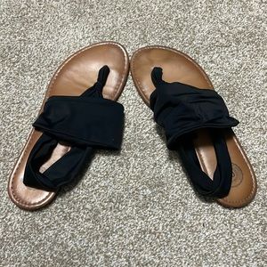 Black and brown sandals, size 8, So brand